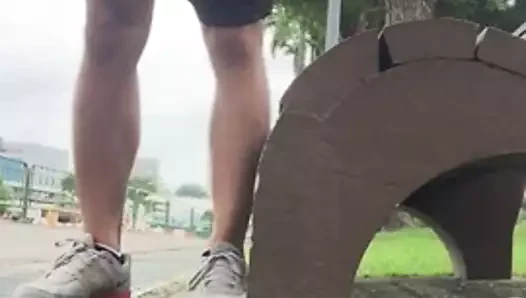 He jerks and cum at the street