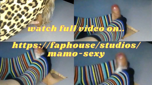 Sağım masası ve bol sütlü footjob