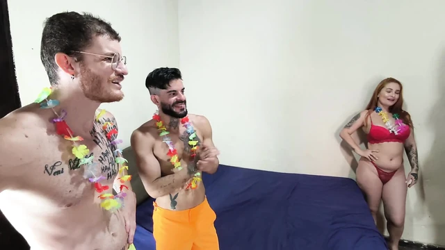 Хороший Карнавал полон сучки и секса между друзьями без презерватива