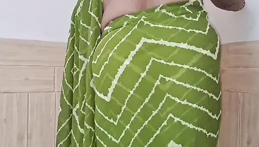 Çok Güzel Vücudum Dokunmanı Bekliyor