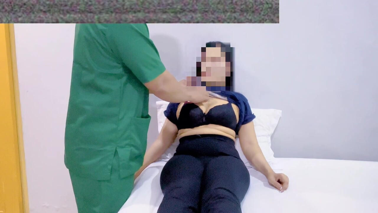 Göğüsler genellikle sertleştirilip gıdıklanır ancak bunun yerine muayene odasında entot olduğu için bir doktora danışın