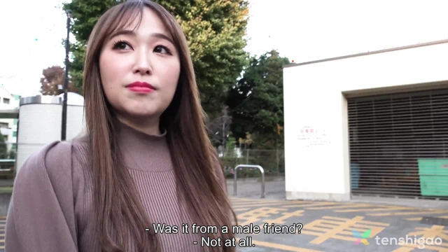 Reiko Katori jav model olmak isteyen güzel yirmi bir şey dükkanı kızı