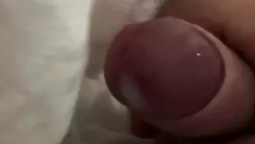 Yorganın altına sıcak su sıçratıyor