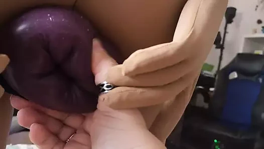 Femboy seks bebek ile büyük anal prolapsus inliyor, boşalan ve osuruk