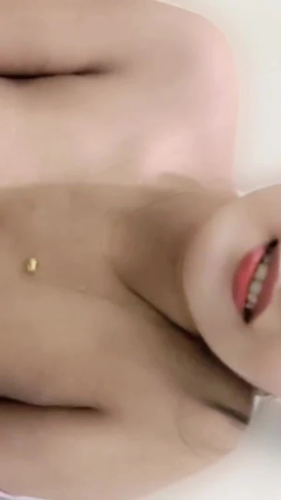 Seksi baldızımı büyük tombul tolet sikime mastürbasyon yapıyor | Klip 3