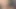 Arkadaki kız şirin selfie'ler yapıyor