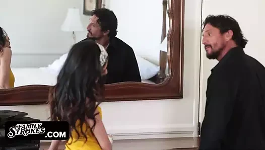 Yaramaz bebek melek del rey'in pembe kedi yok edilir