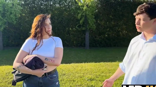 VIP4K. Kaybeden görmek istiyor. Suzie Sparklez ile ateşli seks