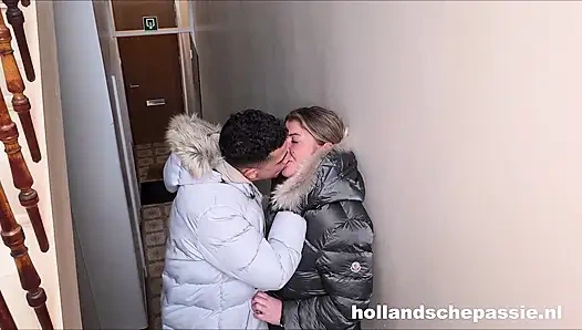 Azgın Hollandalı otostopçu Gaby'yi tavlıyor!