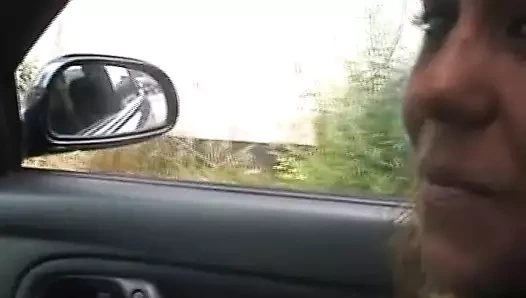 Vahşi sarışın civciv itibaren Almanya alır onu yüz kapalı ile sıcak cum