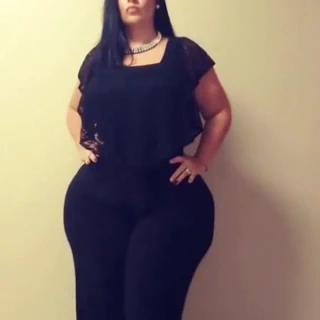 Olgun pawg milf kalçalar