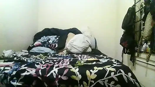 Minyon kız büyük zenci seviyor