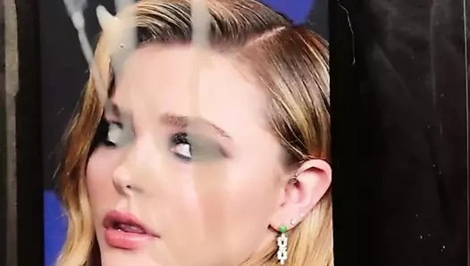 Chloe grace moretz boşalıyor 2