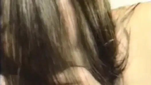 Bu Fransız Asyalı 21 yaşındaki kız ağzına boşalmayı seviyor