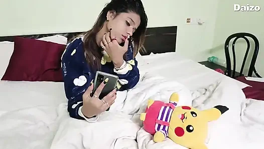 Kız arkadaş erkek arkadaşını aldattı ve otelde sikildi