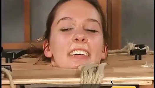 Ava sıkıca bağlanıyor