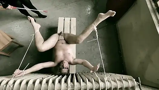 Dominatrix sahibe April - hücre 45 Nisan hapishanesi - bölüm 3