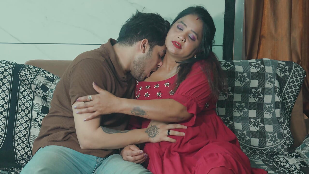 devar bhai ke jane ke baad bhabhi ke ghar aakr ki mast chudayi hardcore sex