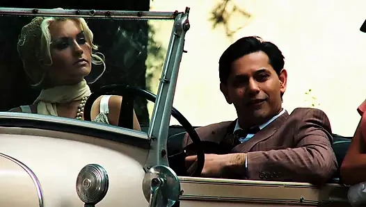 Madelyn Marie ve Natasha Marley açık havada üçlü sekste Clide'in yarağına ve yüzüne oturuyor