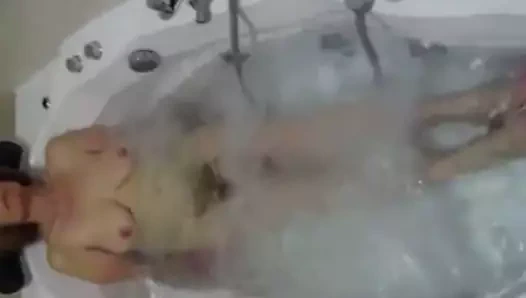 karısı içinde banyo