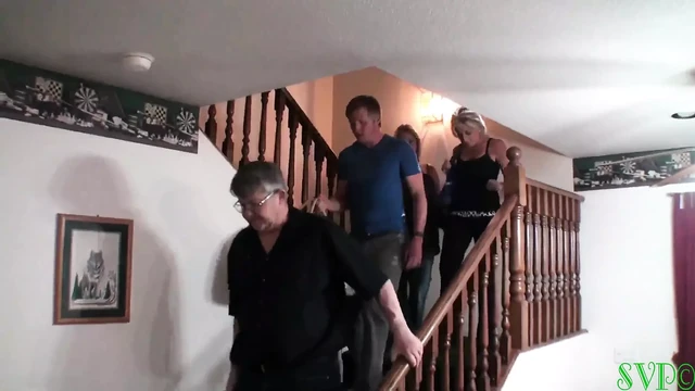 Üvey nine herkes için cinsel ücretsiz aileye katılıyor