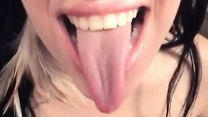 Carolco'nun güzel dil nezaketi