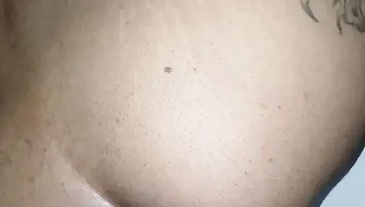I put on all fours a brunette mother-in-law and give her cock until I cum in her black and hairy close