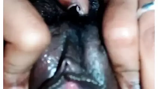 Sıkı amcıklı Hintli bakire kız