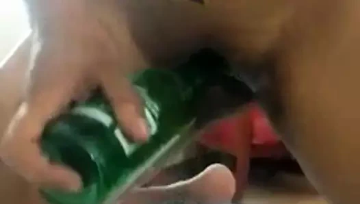 Png sarışın lezbo şişe olarak yapay penis kullanarak