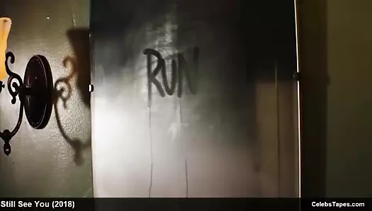 Bella thorne duş ve iç çamaşırı sahnelerinde çıplak