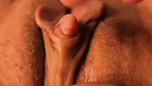 Yakın çekim klitoris oyunu