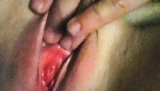 Islak amcığımı ov