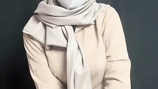 Lise Öğrencisi Kız Mastürbasyon Yapıyor