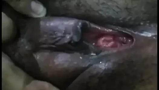 Desi yengenin pembe kedi