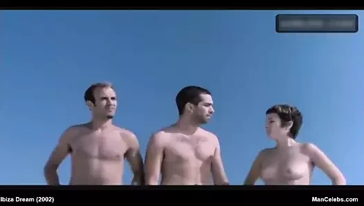 Erkek ünlü adria collado gösterir onun harika penis ve kıçını