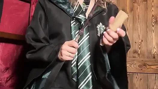 Sihir Koleji'nde gerçek sihir devam ediyor