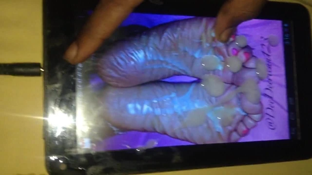 Deedeerican123 feet boşalmak haraç 6 (kremsi atış)