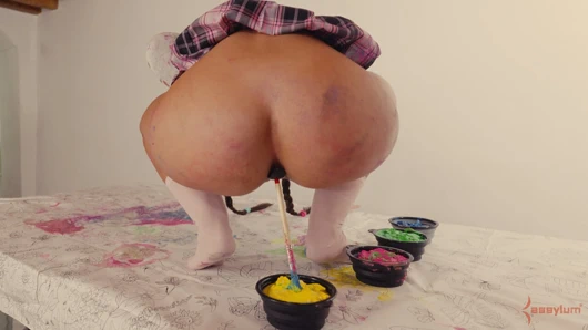 Sapık pawg bu sert ve ıslak anal hakimiyet seansında götüyle boyanıyor