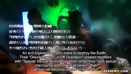 Yoğunluk ile onu kedi sikmek için nuru jel kullanma