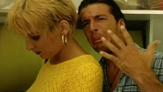 süper ince alman sürtük alır onu kıllı beceriksizlik püskürtülür ile sıcak cum