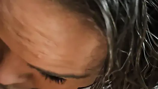 Azgın üvey anne yarak emiyor