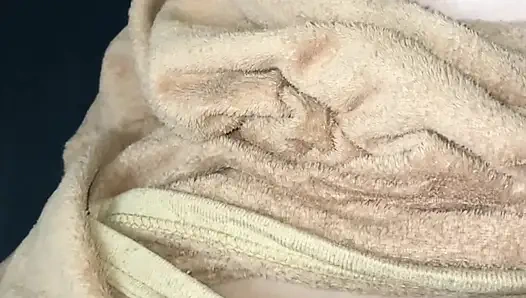 Fucking my mother in the morning until I cumshot her pussy