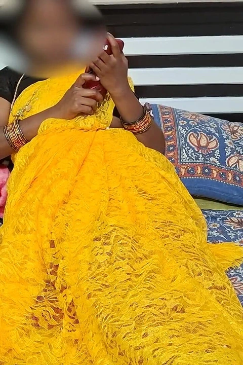 Hintli Evli Kadının Gizli Fantezisi - Kocası Ve Kuzeni Birlikte Içinde