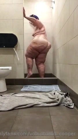 C00p3r duş alıyor!!!