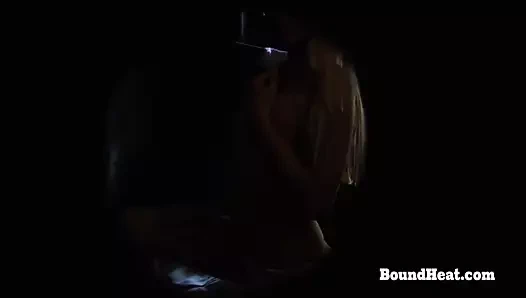 Varışta kayboldu 2: azgın sarışın hapishanede kapana kısıldı