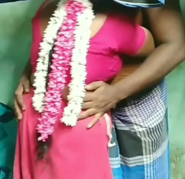 Тетушка, романтика в деревне, бывшая