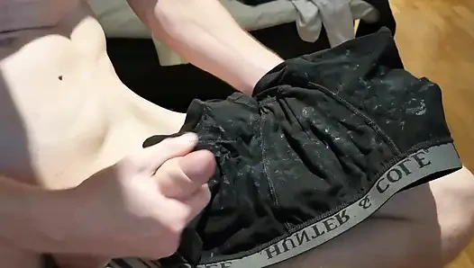 Onları dölle dolduran bir hayran için yaptığım bir çift iç çamaşırı