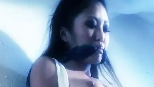 Kaiya Lynn'in döle ihtiyacı var - sapık orta yaşlı seksi kadınlar