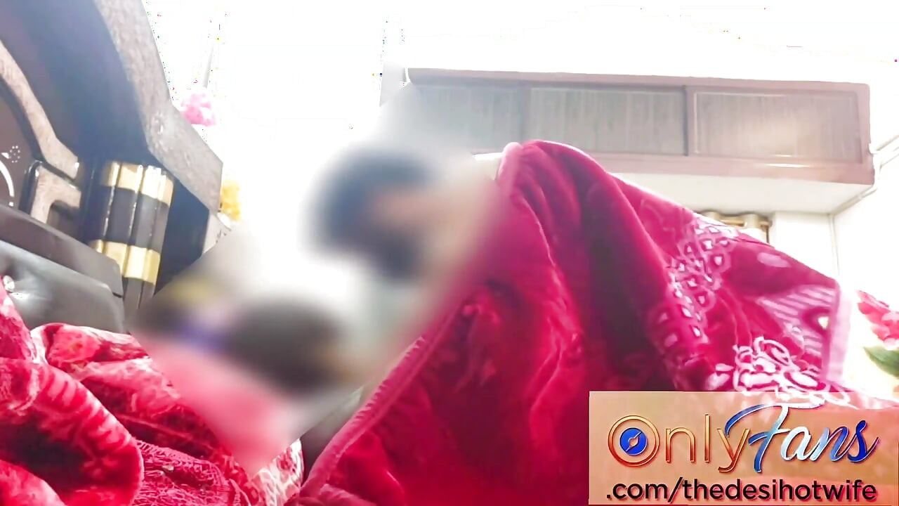 Yeni Evli Ev Hanımı Kocasından Memnun Değil Küçük Penis
