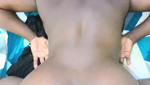 Orgazm Olana Kadar Sikilmeyi Seviyor.